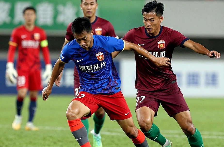 Marco Verde và Guillermo Hernández: Tám hiệp đấu để định nghĩa lại một tấm huy chương