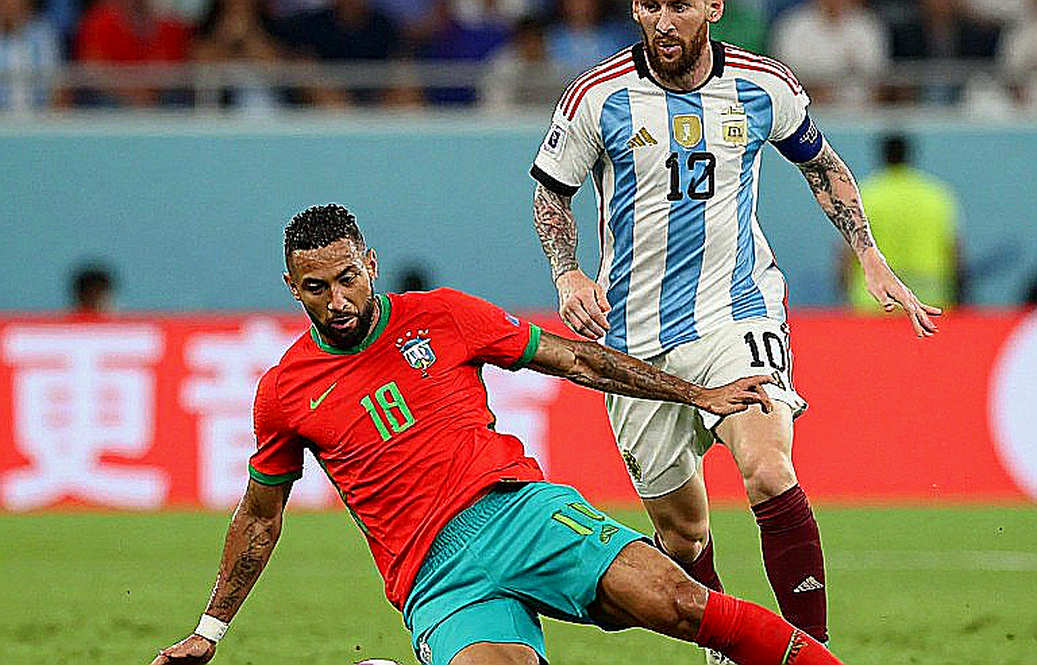 VAR ở V.League sau một mùa: Khi dữ liệu bước vào phòng thay đồ trọng tài VAR ở V.League sau một mùa: Khi dữ liệu bước vào phòng thay đồ trọng tài