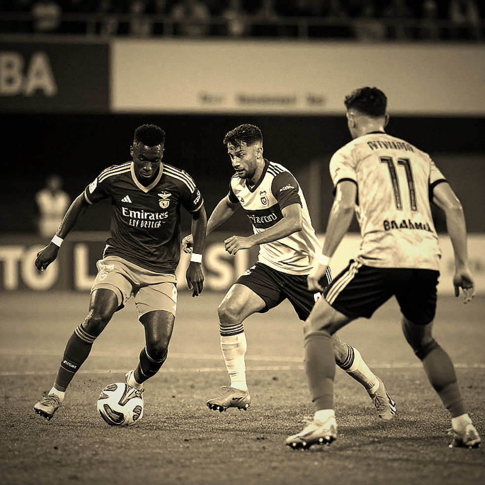 Transfer Window: A Full Skeleton, An Empty Core Transfer Window: A Full Skeleton, An Empty Core
