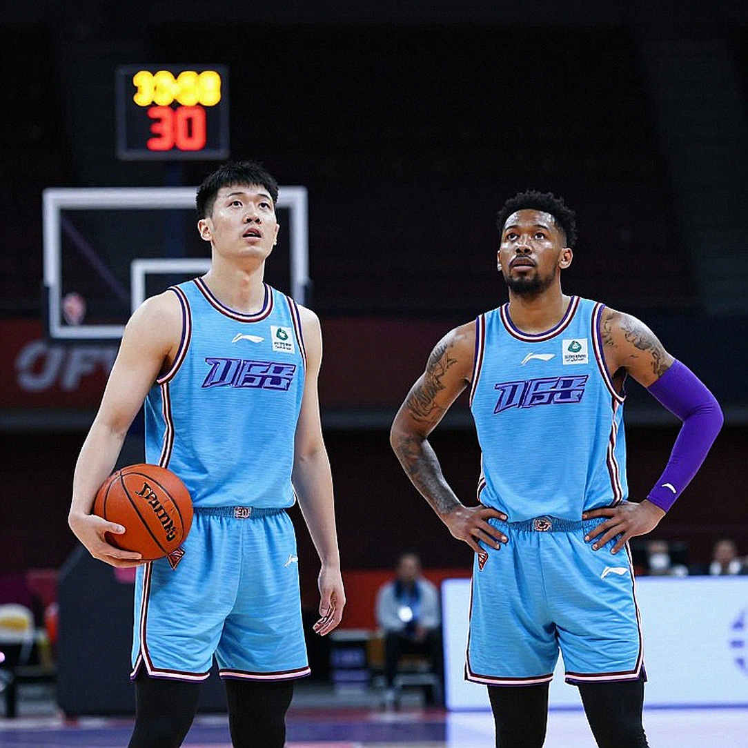 Matt Thomas gia nhập Unicaja de Málaga: Bản hợp đồng hai tháng và giá trị thật của một tay ném