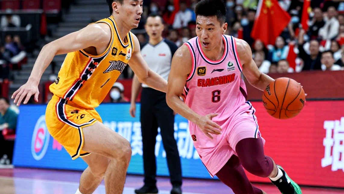 June Mar Fajardo tiến gần cột mốc 10.000 điểm PBA: Huyền thoại sống của bóng rổ Philippines