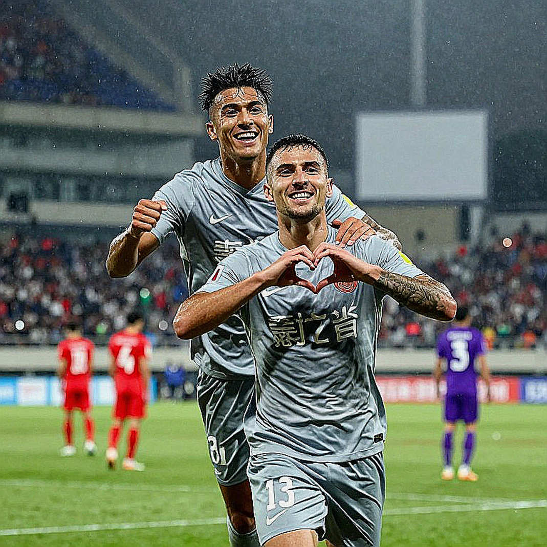 Hành trình 20 năm: Từ học viện bỏ hoang đến giấc mơ World Cup của bóng đá Việt Nam Hành trình 20 năm: Từ học viện bỏ hoang đến giấc mơ World Cup của bóng đá Việt Nam
