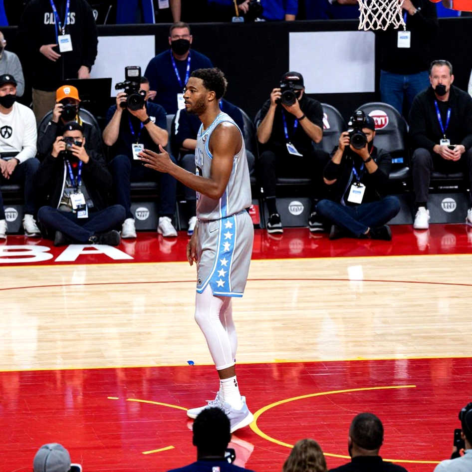 200 ngày không thi đấu: Lakers đang xây cả một kỷ nguyên quanh đôi chân chưa được kiểm chứng của Luka Doncic