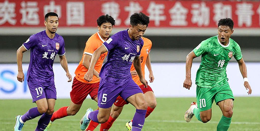 Va chạm Van Bommel – Bouwman: Cú sốc truyền thông hay chỉ là một pha bóng thường? Va chạm Van Bommel – Bouwman: Cú sốc truyền thông hay chỉ là một pha bóng thường?
